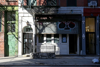 5 Bleecker St in New York, NY - Foto de edificio - Building Photo