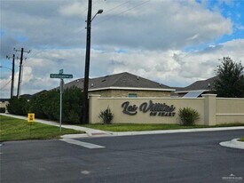13 Nightingale Ave in Alton, TX - Building Photo