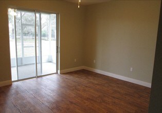 Summer Brooke Townhomes in Lakeland, FL - Foto de edificio - Interior Photo