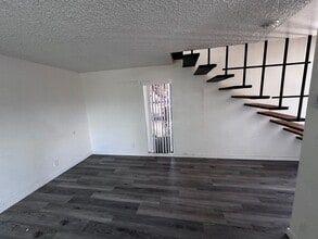 1031 Eye St in Bakersfield, CA - Building Photo - Building Photo