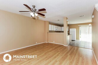 6734 Ambercrest Dr in Arlington, TX - Foto de edificio - Building Photo