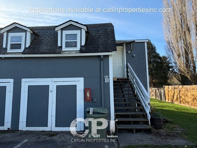 1623 N 2nd Ave in Kelso, WA - Building Photo - Building Photo