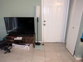 631 Lyons Rd in Coconut Creek, FL - Building Photo - Building Photo