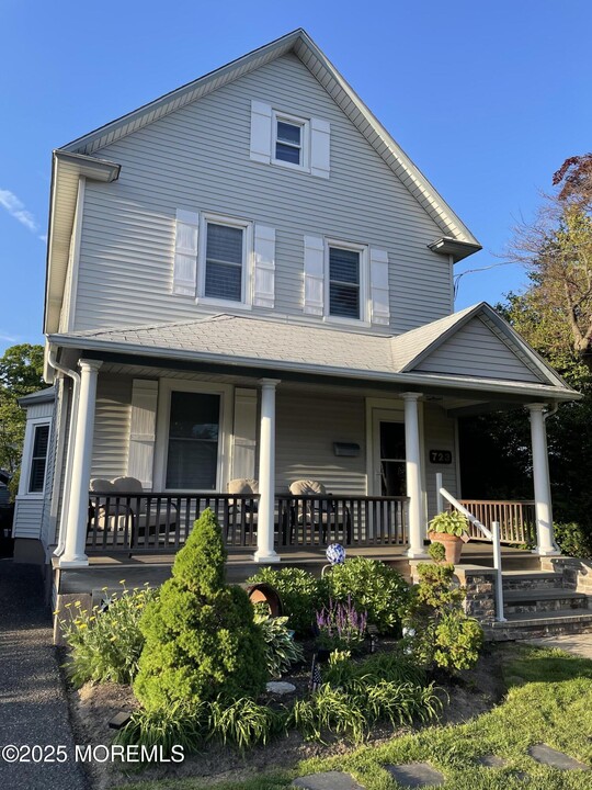 723 Sea Girt Ave in Sea Girt, NJ - Building Photo