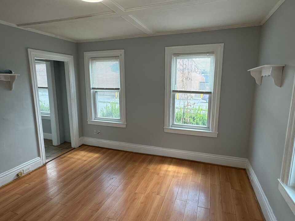 103 Portland St in Haverhill, MA - Building Photo