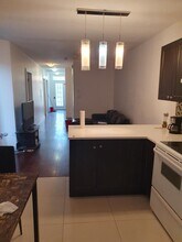 4825 Saint-Urbain Rue in Montréal, QC - Building Photo - Building Photo