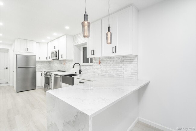 21-34 33rd St in Queens, NY - Building Photo - Building Photo