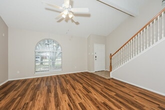 713 Gull Cir in Saginaw, TX - Building Photo - Building Photo