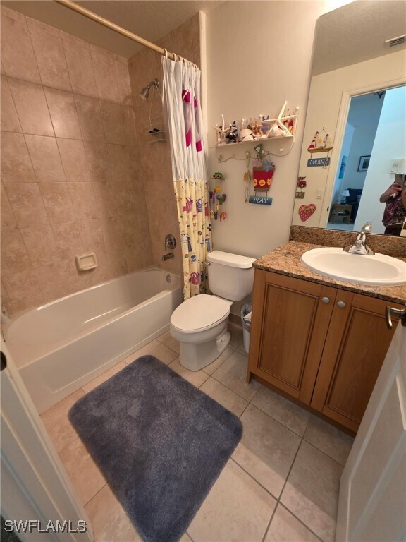 20221 Estero Gardens Cir