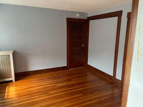 99 Putnam St in Bristol, CT - Building Photo - Building Photo