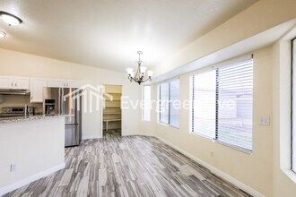 1462 W Breakwell St in Tucson, AZ - Building Photo - Building Photo