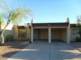 521 W Duke Dr in Tempe, AZ - Building Photo