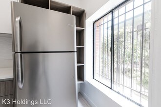 932 Irolo St in Los Angeles, CA - Building Photo - Building Photo