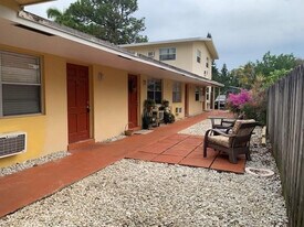 1129 NE 17th Terrace in Fort Lauderdale, FL - Building Photo