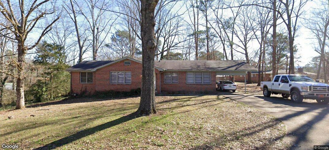 517 Fort Tralee Ct in Weaver, AL - Building Photo