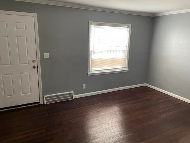 8897 Cloverlawn Ave in Detroit, MI - Building Photo - Building Photo