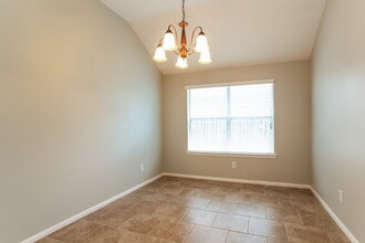 18411 Atascocita Meadows Dr in Humble, TX - Foto de edificio - Building Photo