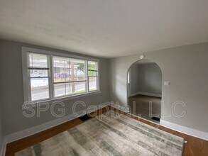 325 Valley St in Marysville, PA - Foto de edificio - Building Photo