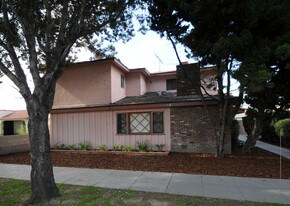 5955 Linden Ave in Long Beach, CA - Building Photo