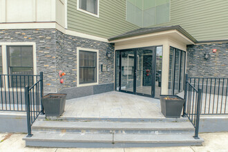 The Residences at Village Crossing in Roslindale, MA - Foto de edificio - Building Photo