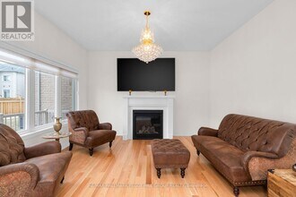 34 Valleo St in Georgina, ON - Building Photo - Building Photo