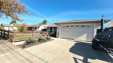 28022 Thackeray Ave in Hayward, CA - Building Photo - Building Photo
