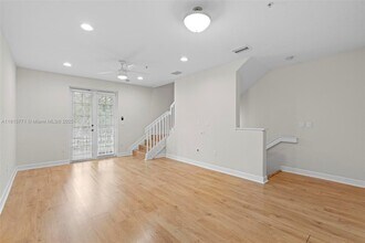 419 SW 147th Ave in Pembroke Pines, FL - Building Photo - Building Photo