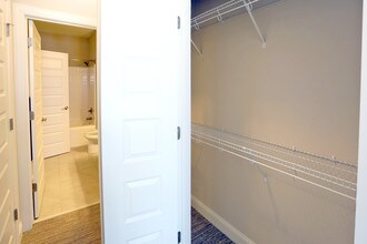 Harbor Vista at Crawford Street in Portsmouth, VA - Foto de edificio - Interior Photo