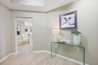 533 NE 3rd Ave, Unit 417 in Fort Lauderdale, FL - Foto de edificio - Building Photo