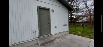 6046 S 4000 W in Kearns, UT - Building Photo - Building Photo