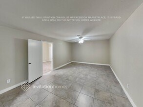 3807 N 84th Ln in Phoenix, AZ - Building Photo - Building Photo