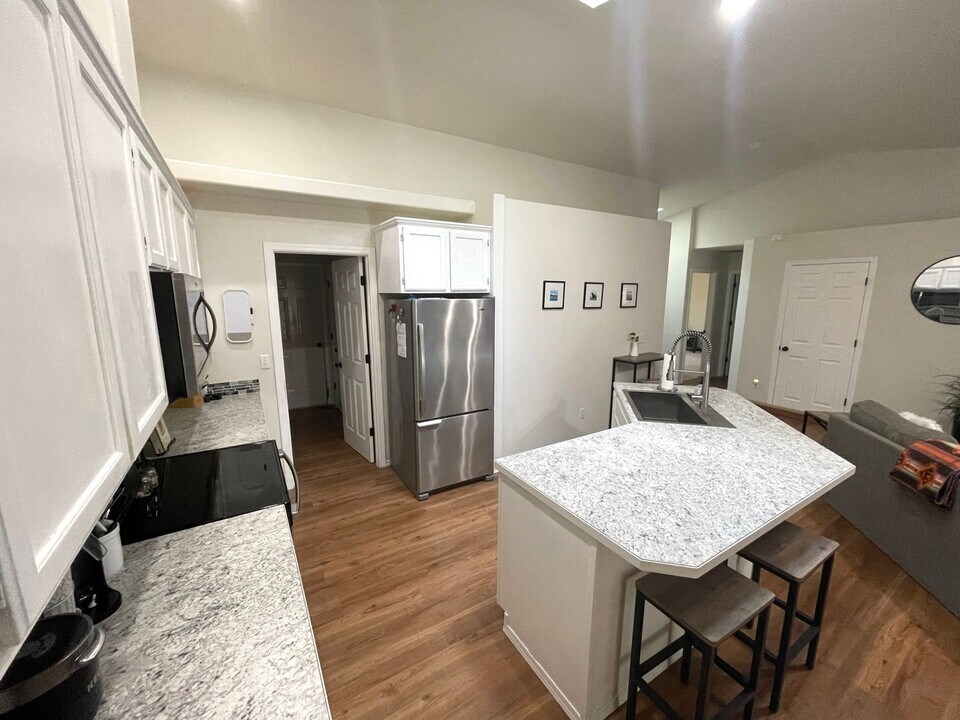 3611 139th St Ct NW in Gig Harbor, WA - Building Photo