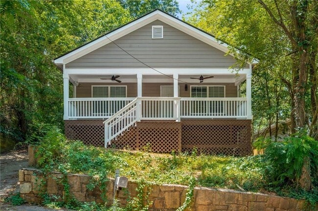 1001 Sims St SW in Atlanta, GA - Building Photo - Building Photo
