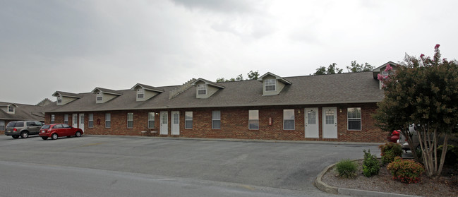 Ruth Villas in Sevierville, TN - Foto de edificio - Building Photo