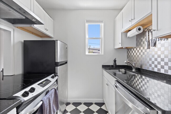 208 Washington in Chelsea, MA - Building Photo - Building Photo