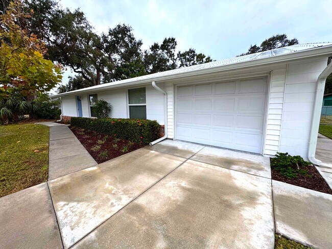 6716 Anchor Way in Sarasota, FL - Building Photo - Building Photo