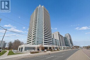 7890 Bathurst St in Vaughan, ON - Building Photo