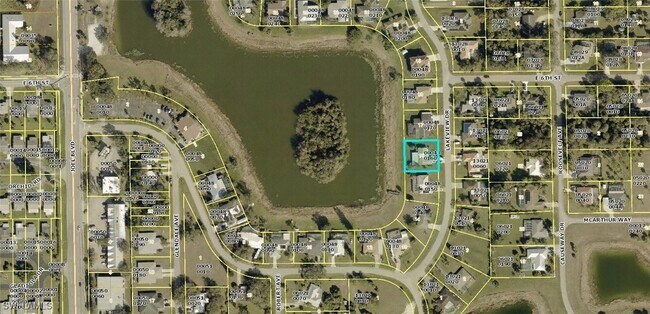 2505 Lakeview Dr in Lehigh Acres, FL - Foto de edificio - Building Photo