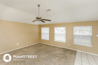 608 Crystal Brook Dr in Saginaw, TX - Building Photo - Building Photo