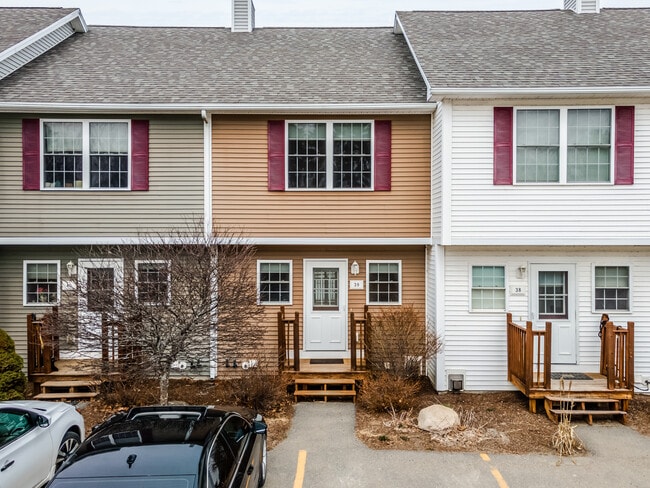 39 River Village Dr in Milford, ME - Building Photo - Building Photo