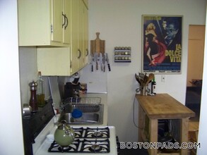 7 Elmer St in Cambridge, MA - Building Photo - Building Photo