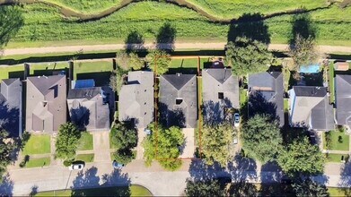 15938 Mission Village Dr in Houston, TX - Building Photo - Building Photo