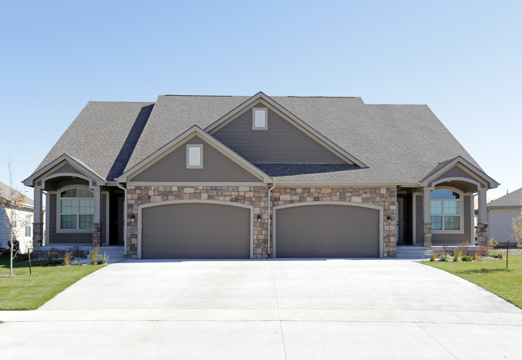 Centennial Pointe West in Ankeny, IA - Foto de edificio