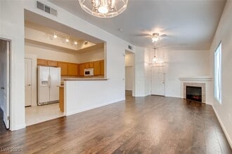 3511 Desert Cliff St in Las Vegas, NV - Foto de edificio - Building Photo