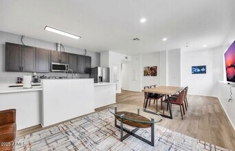 834 S Farmer Ave in Tempe, AZ - Building Photo - Building Photo