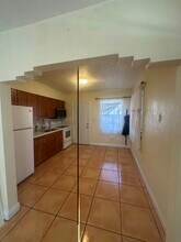 1735 NW 51st St in Miami, FL - Building Photo - Building Photo