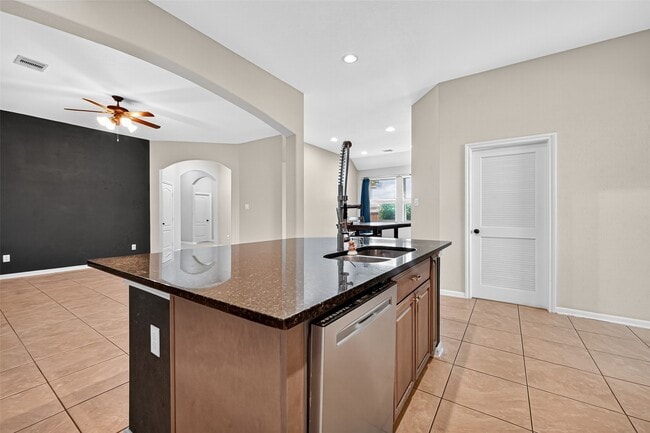 property at 19334 N Cottonwood Green Ln