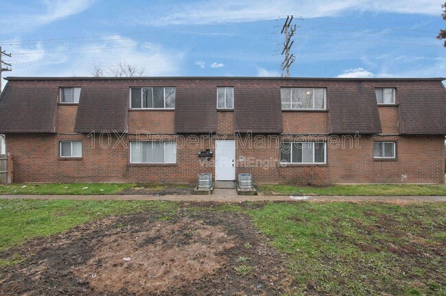 property at 2872 Howey Rd