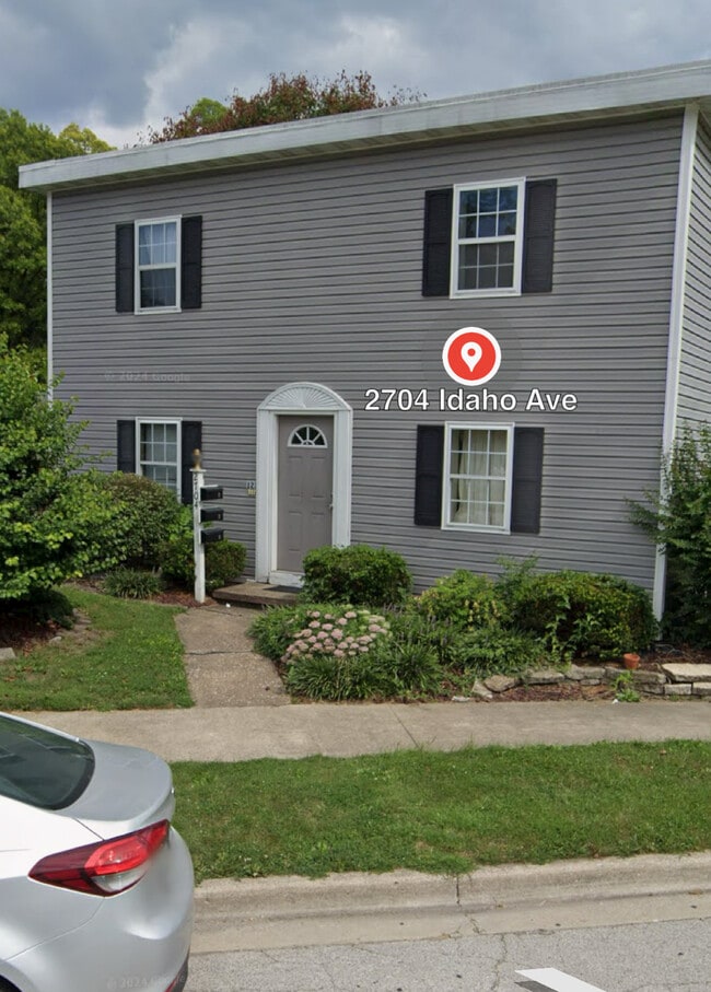 2704 Idaho Ave, Unit 2