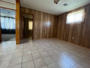 606 SW 26th Pl in Lawton, OK - Foto de edificio - Building Photo